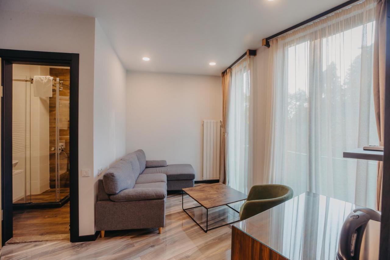 Capo Verde Hotel Batumi Eksteriør billede