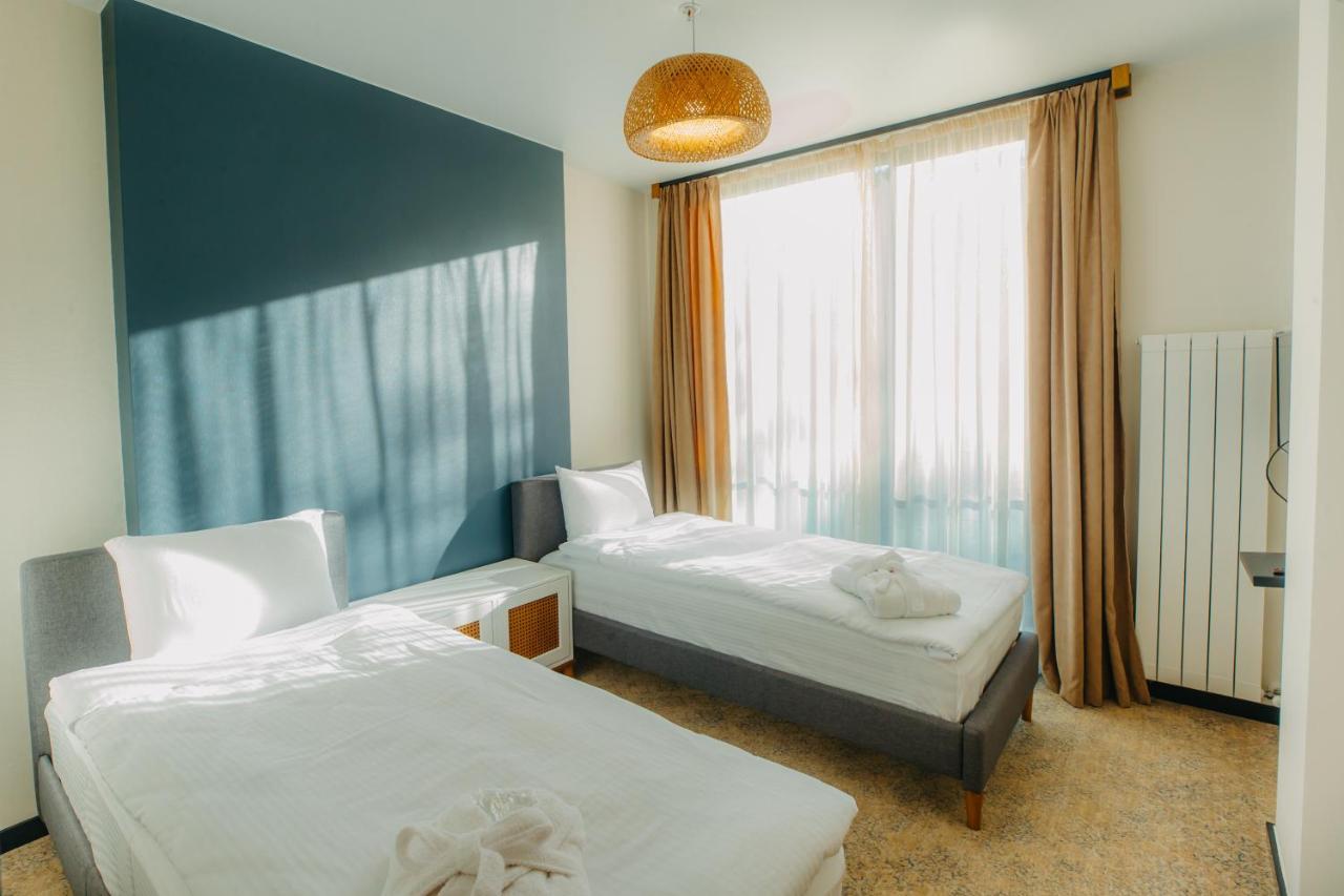 Capo Verde Hotel Batumi Eksteriør billede