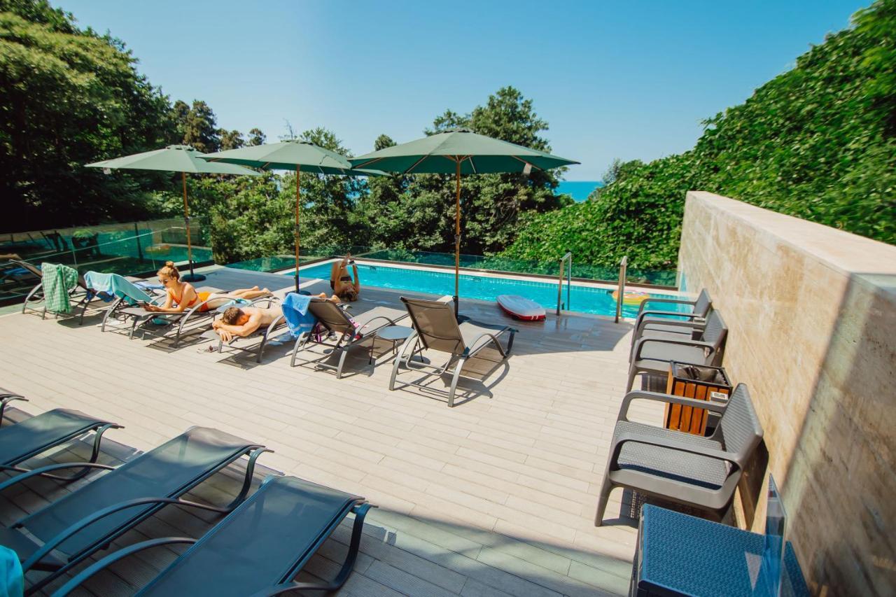 Capo Verde Hotel Batumi Eksteriør billede