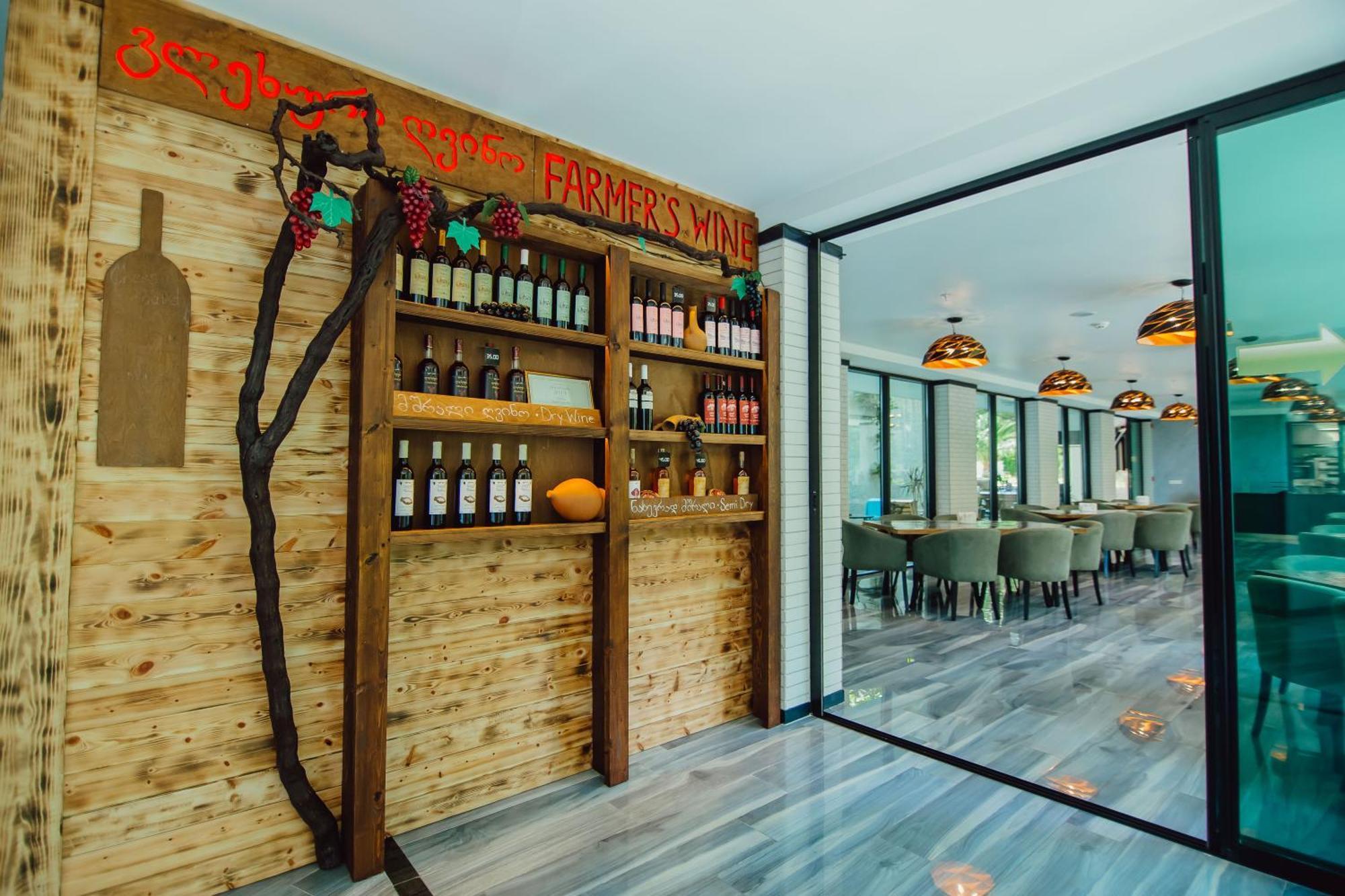 Capo Verde Hotel Batumi Eksteriør billede