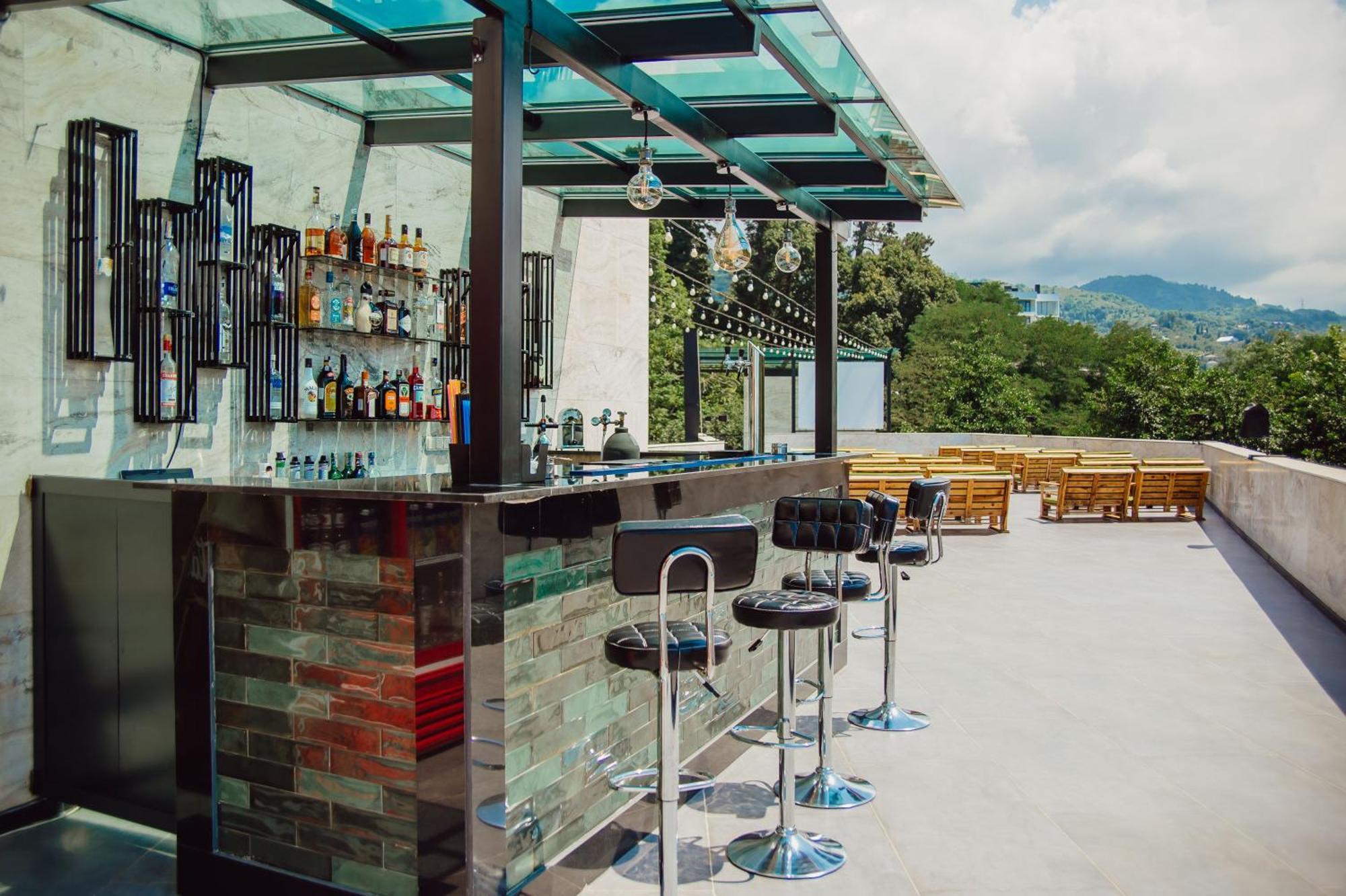 Capo Verde Hotel Batumi Eksteriør billede