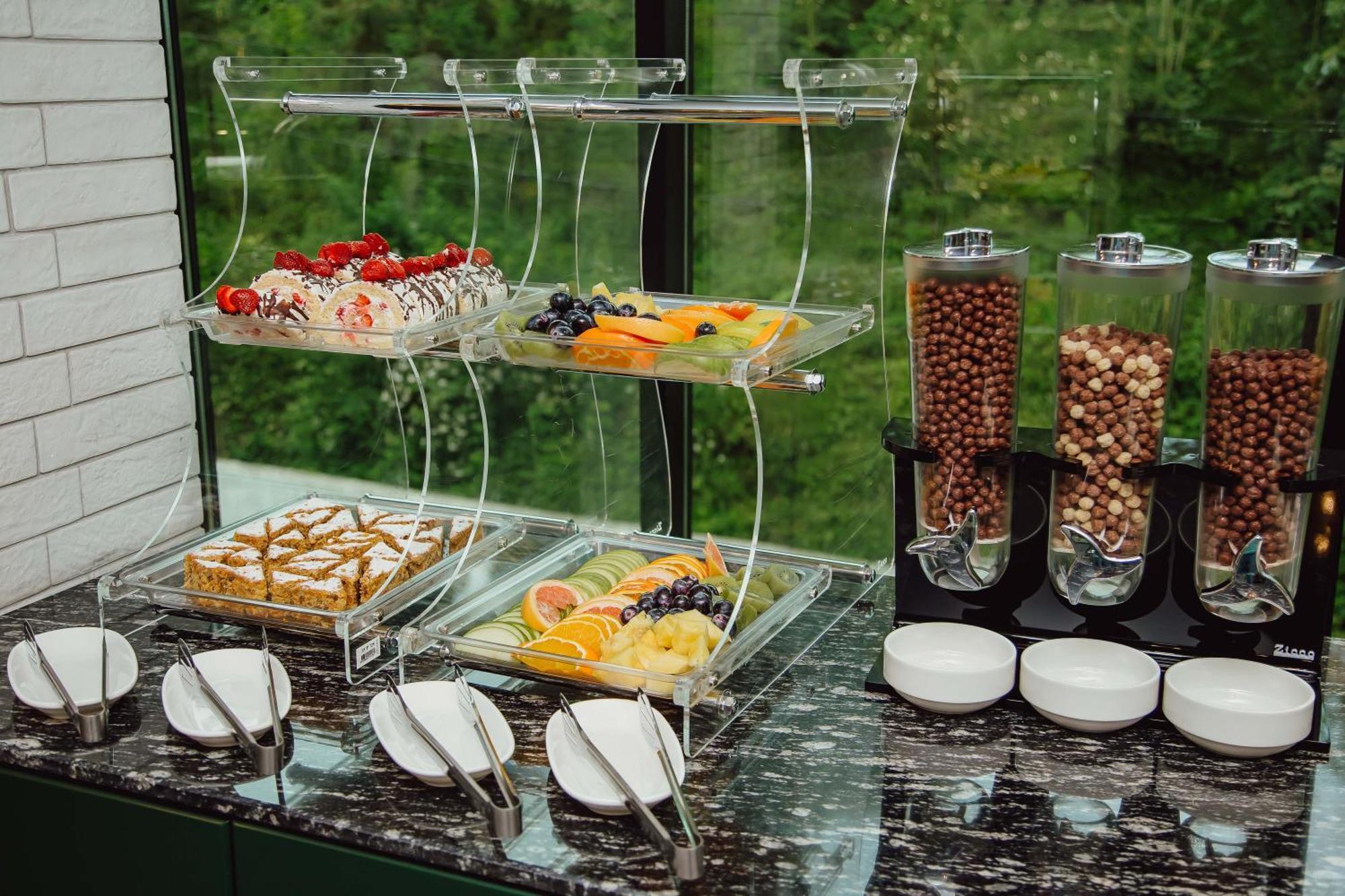 Capo Verde Hotel Batumi Eksteriør billede